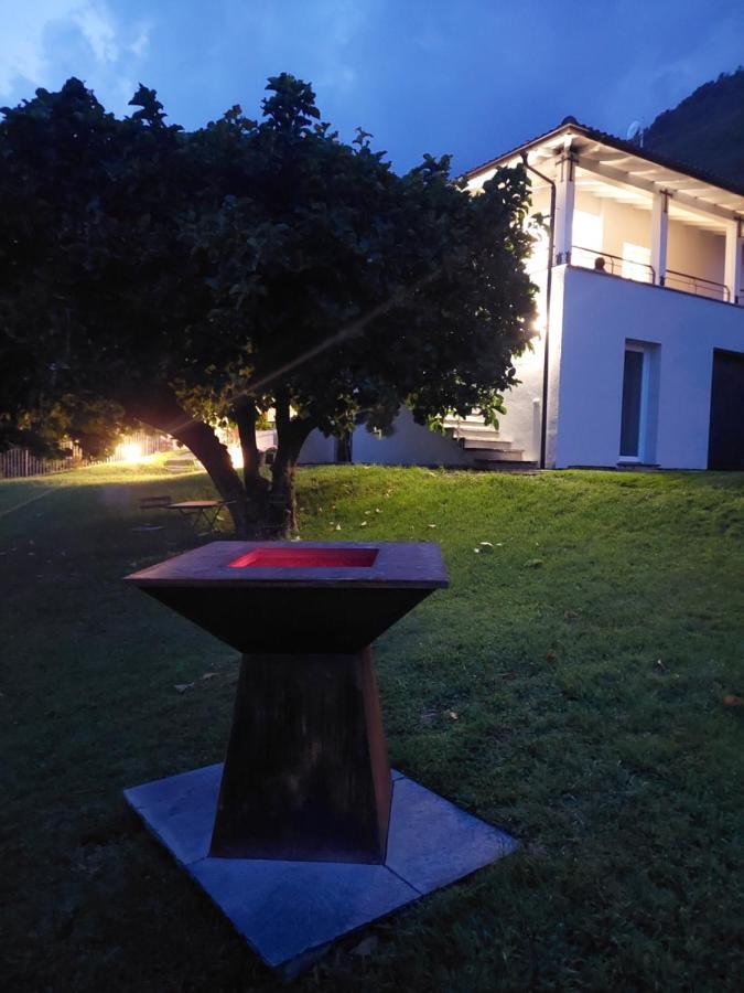 דומאסו Casa Vacanze Perla Del Lago מראה חיצוני תמונה