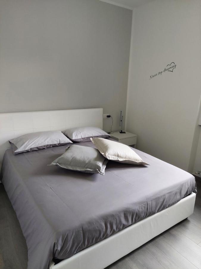 דומאסו Casa Vacanze Perla Del Lago מראה חיצוני תמונה
