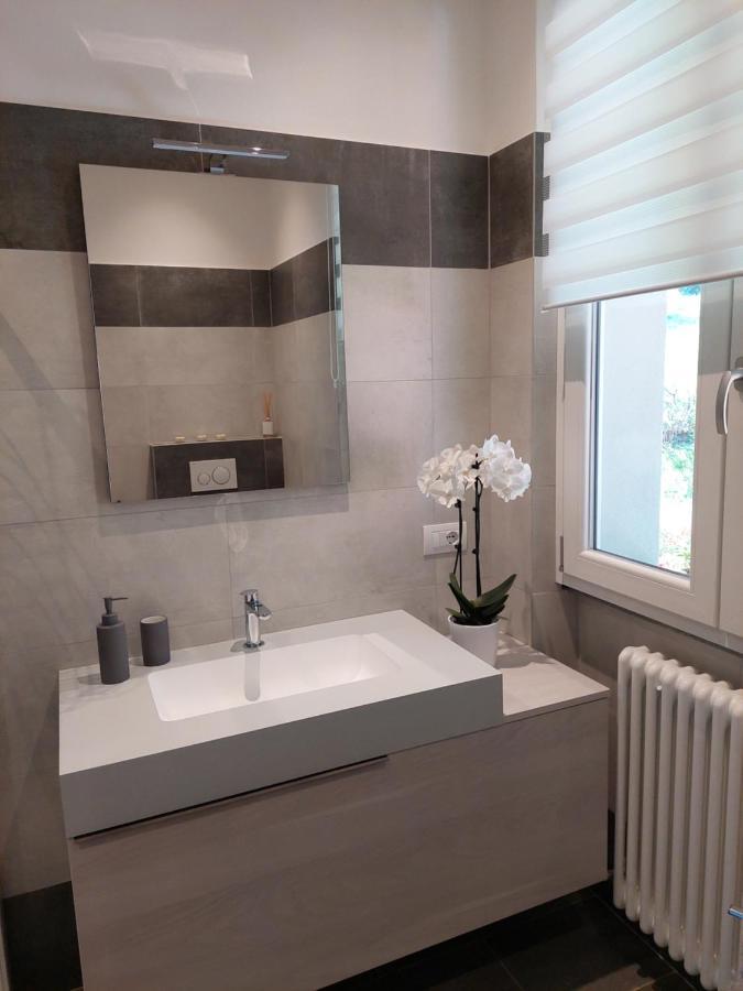 דומאסו Casa Vacanze Perla Del Lago מראה חיצוני תמונה