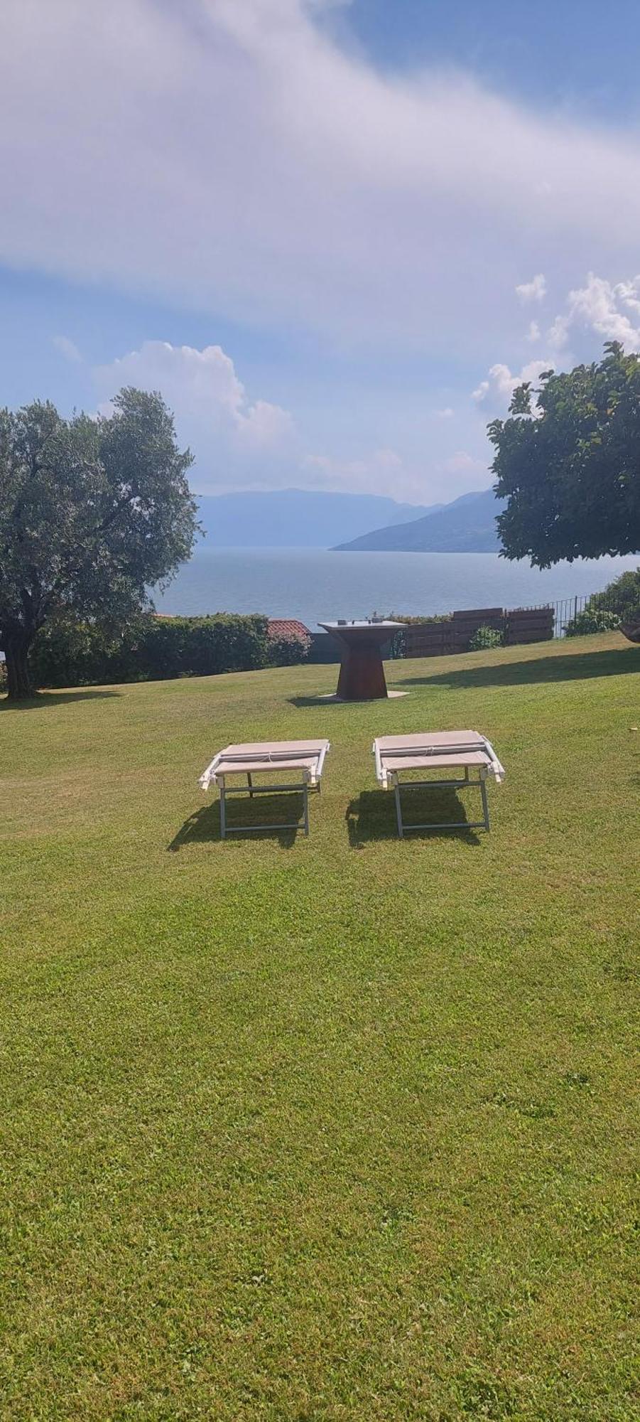 דומאסו Casa Vacanze Perla Del Lago מראה חיצוני תמונה